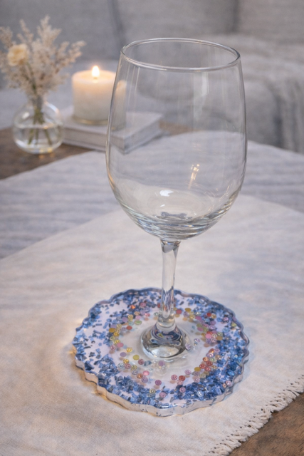 Confetti Tide Wine Glass - Oversized Base