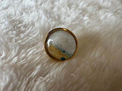 Gold & Pearlescent Studs