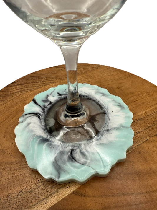 Seafoam Drift Wine Glass - Oversized Base
