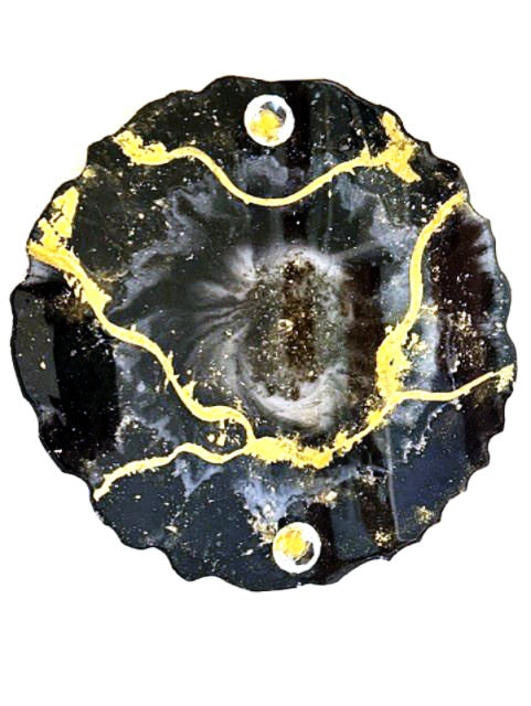 13" Black and Gold Resin Tray